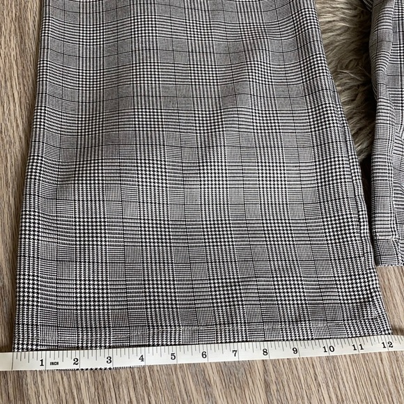 URBAN Romantics Wide Leg Checkered Jumpsuit - Picture 7 of 7